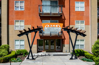 4340 S Highland Dr in Salt Lake City, UT - Foto de edificio - Building Photo