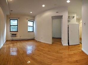 249 E 53rd St in New York, NY - Building Photo - Building Photo
