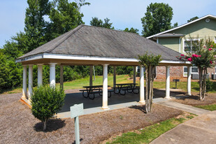 Magnolia Village in Americus, GA - Foto de edificio - Building Photo