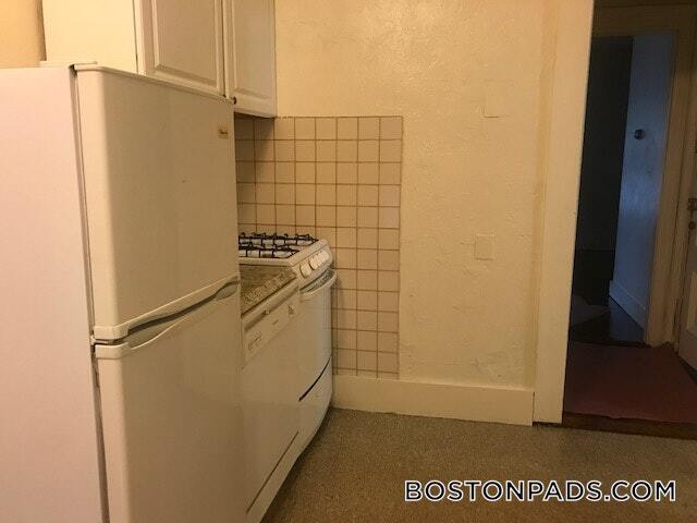 8 Adella Pl in Boston, MA - Building Photo - Building Photo