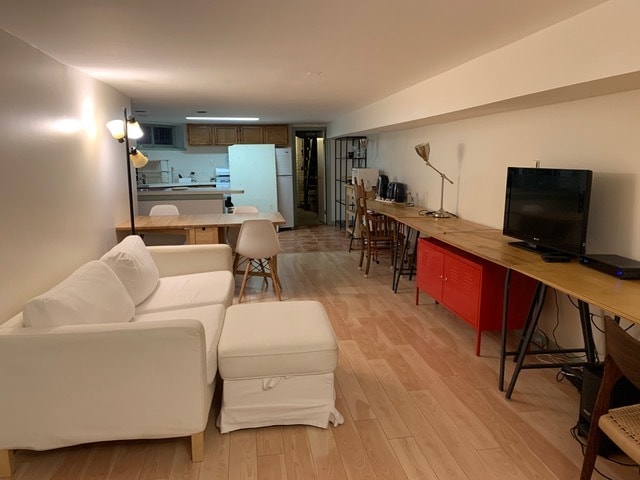 1914 Biltmore St NW, Unit English Basement