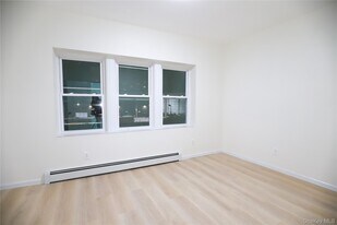 99-11 39th Ave in Queens, NY - Building Photo