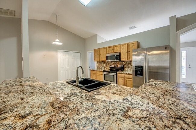 2462 Nature Pointe Loop in Ft. Myers, FL - Building Photo - Building Photo