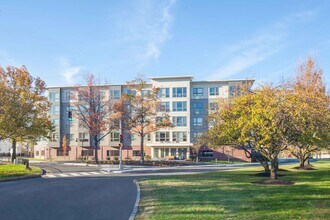 178 Eastern Ave, Unit 301 in Malden, MA - Building Photo - Building Photo
