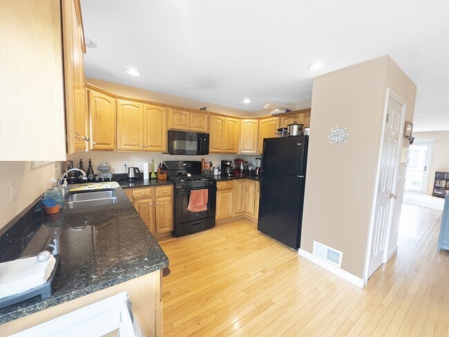 86 Summer St in Arlington, MA - Building Photo - Building Photo