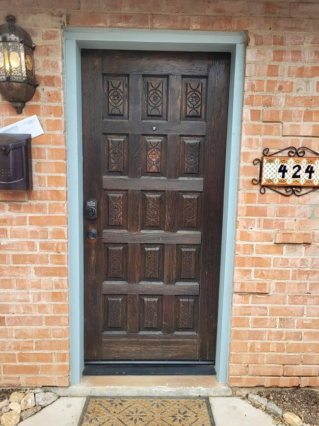 422 N Olsen Ave in Tucson, AZ - Foto de edificio - Building Photo