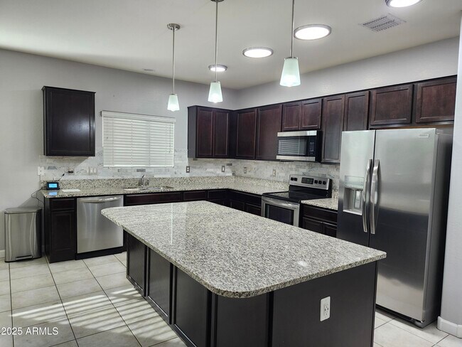 9309 W Orange Dr in Glendale, AZ - Building Photo - Building Photo