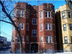 8244 S Vernon Ave in Chicago, IL - Building Photo