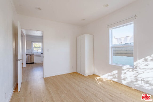 4309 Burns Ave in Los Angeles, CA - Building Photo - Building Photo