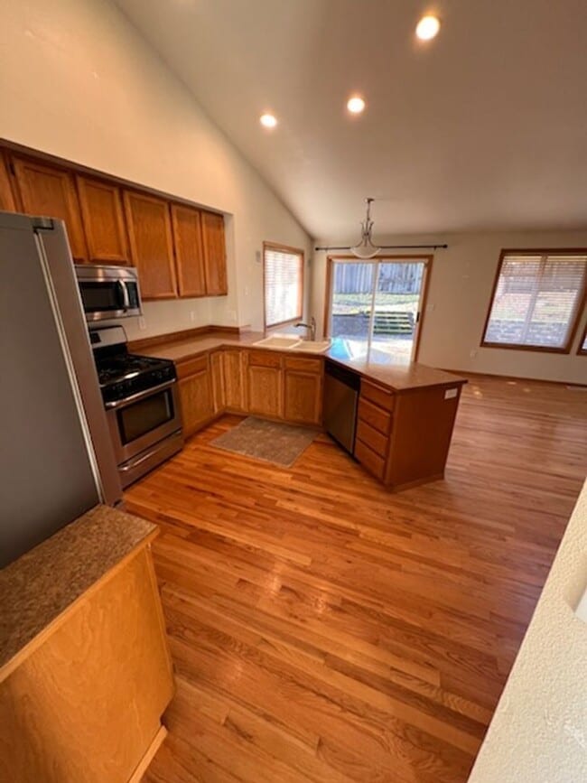 10110 101st Ave Ct SW in Tacoma, WA - Foto de edificio - Building Photo