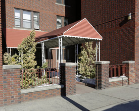 272 Gregory Ave in Passaic, NJ - Building Photo - Building Photo