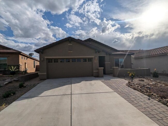 property at 13962 E Huppenthal Blvd