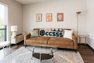 2301 Ingersoll Ave in Des Moines, IA - Building Photo