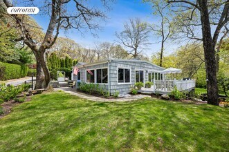 90 Bay St in Southampton, NY - Building Photo - Building Photo