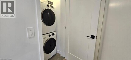 31 Mill St in Kitchener, ON - Building Photo - Building Photo