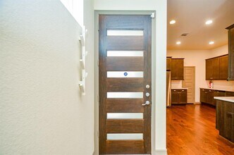 5943 Kansas St in Houston, TX - Building Photo - Building Photo