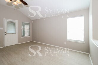 3917 Yarberry Ct in Roanoke, TX - Building Photo - Building Photo