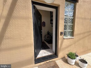 1222 S Broad St-Unit -I in Philadelphia, PA - Building Photo - Building Photo