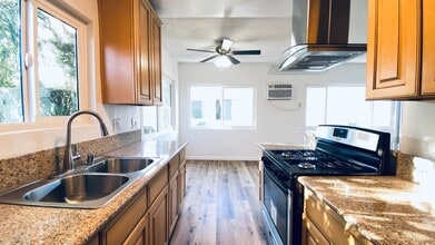 5664 Fair Ave in North Hollywood, CA - Foto de edificio - Building Photo