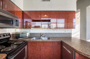 610 Central Ave SW in Albuquerque, NM - Building Photo