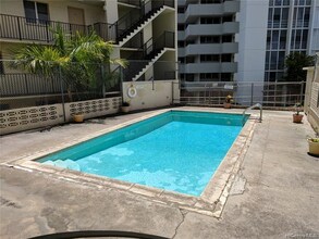 1099 Green St in Honolulu, HI - Building Photo - Building Photo