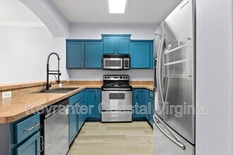 1405 Broad Water Arch in Carrollton, VA - Building Photo - Building Photo