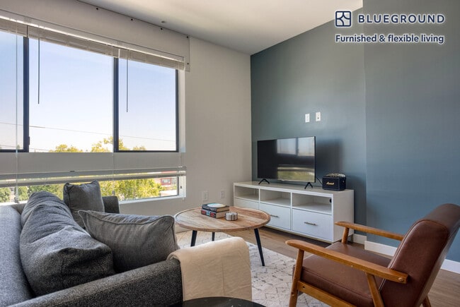 3638 Motor Ave in Los Angeles, CA - Building Photo - Building Photo