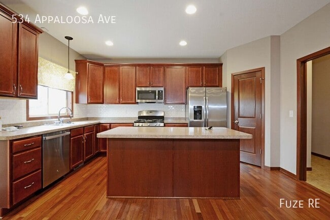 534 Appaloosa Ave in Shakopee, MN - Building Photo - Building Photo