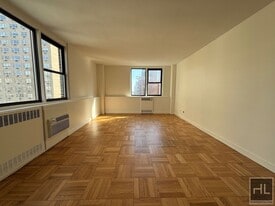 East 79th Street in New York, NY - Building Photo