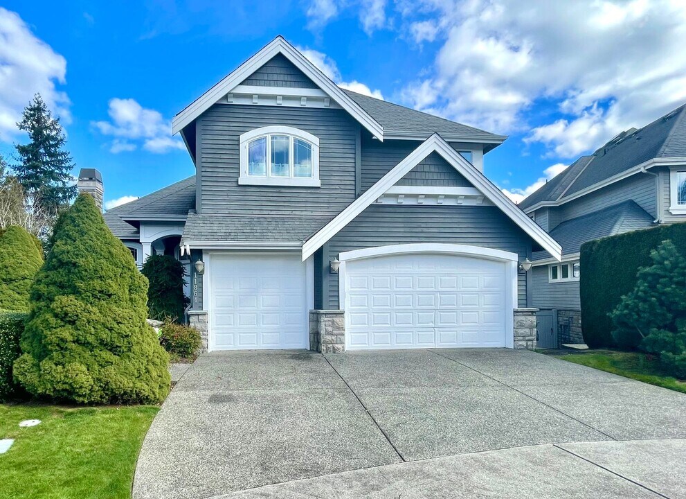 11864 174th Pl NE in Redmond, WA - Building Photo