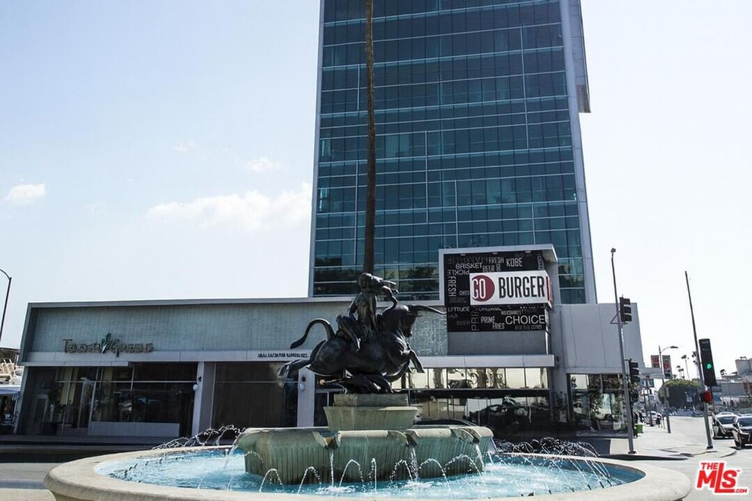 1480 Vine St in Los Angeles, CA - Building Photo