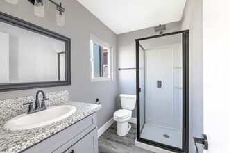 13392 Magnolia St in Garden Grove, CA - Building Photo - Building Photo