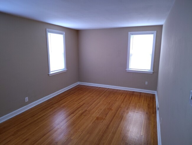 218 Pilgrim Ln, Unit 1