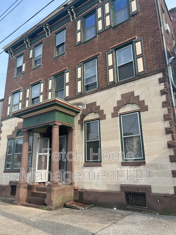 property at 107-109 E Main St
