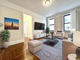 21 Magaw Pl in New York, NY - Building Photo