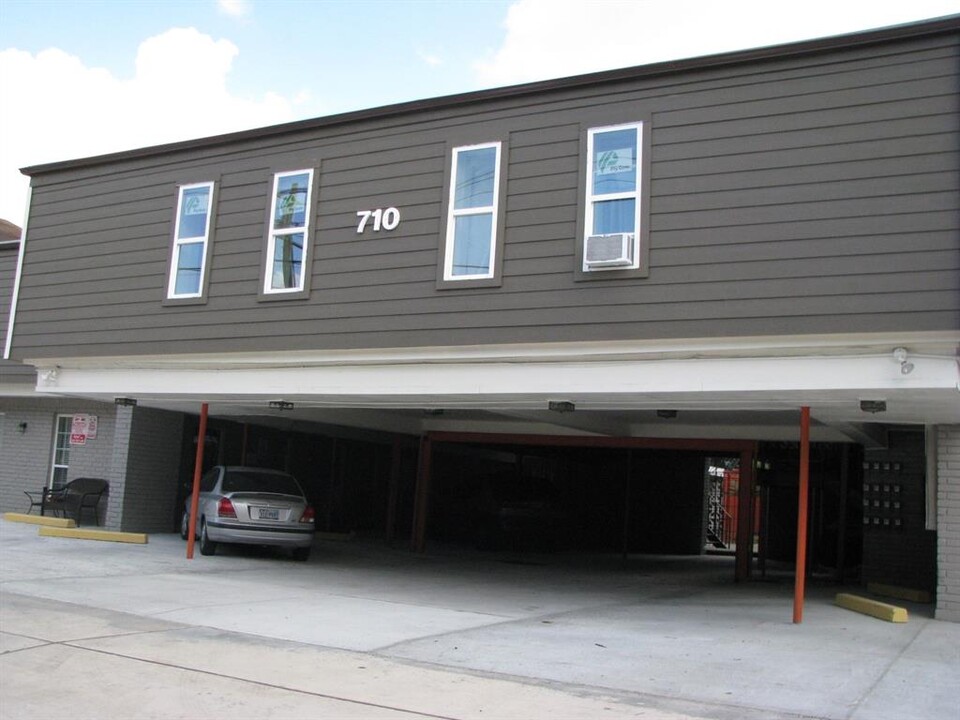 710 Colquitt St in Houston, TX - Building Photo