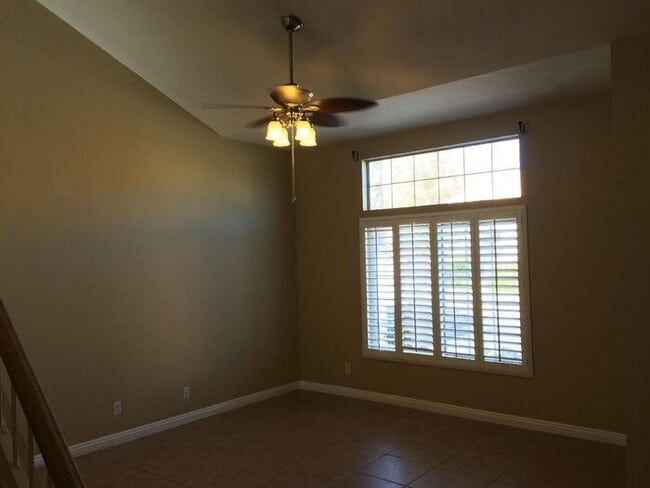 9437 Sierra Summit Ave in Las Vegas, NV - Building Photo - Building Photo
