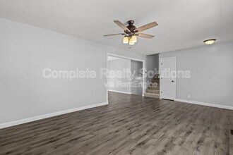 17 Auchly Ln in St. Peters, MO - Building Photo - Building Photo
