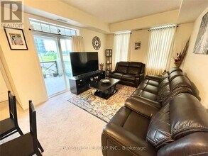 276 Gatwick Dr in Oakville, ON - Building Photo - Building Photo