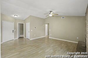 6823 Hillside Peak in San Antonio, TX - Building Photo - Building Photo