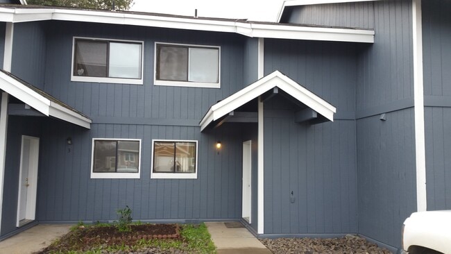 property at 184 Palace Cir