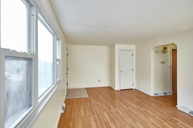 31 Reservoir St in Brockton, MA - Building Photo - Building Photo