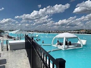 31743 Barrel Wave Way in Zephyrhills, FL - Building Photo - Building Photo