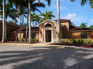 1210 Wildwood Lakes Blvd-Unit -202 in Naples, FL - Building Photo - Building Photo