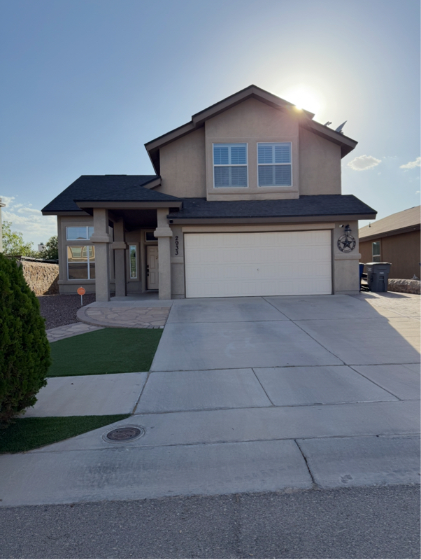 property at 2933 Pino Seco Pl