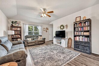 1221 S Ivory Bill Ln in Fayetteville, AR - Building Photo - Building Photo