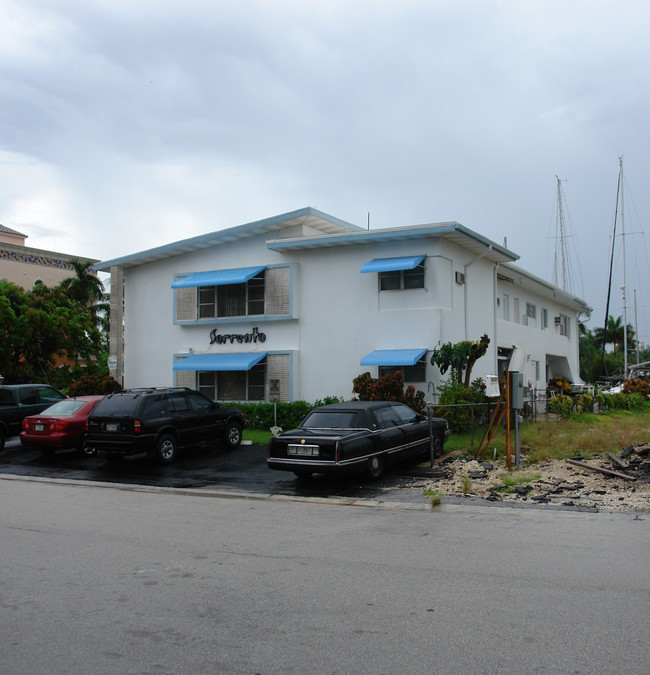 87 Isle Of Venice Dr in Fort Lauderdale, FL - Building Photo - Building Photo