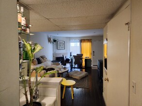 11630 Chenault St in Los Angeles, CA - Building Photo - Building Photo