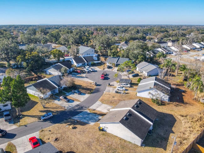 1015 Harden Ct in Lakeland, FL - Building Photo - Building Photo