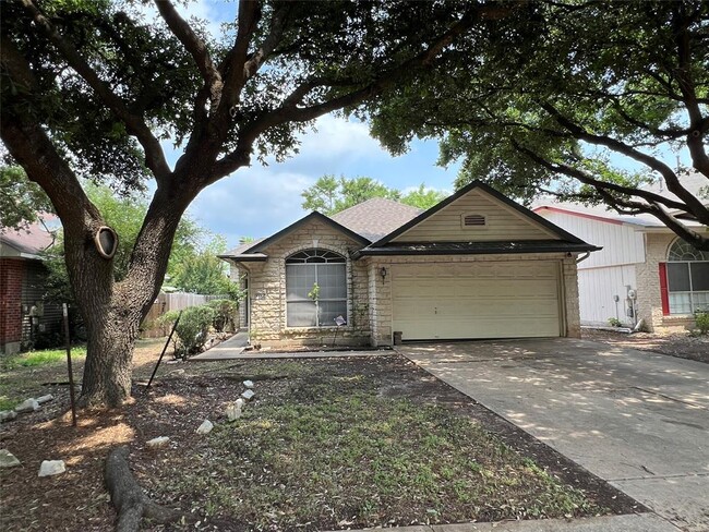 1156 Tetbury Ln in Austin, TX - Building Photo - Building Photo